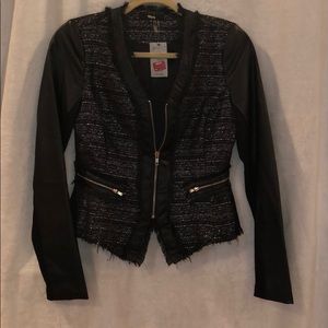 ❗️NEW WITH TAGS❗️ Buckle “Black” dress jacket